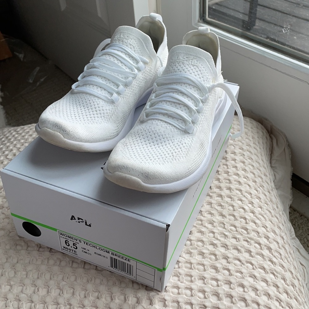 APL TechLoom Breeze sz 6.5 w/box